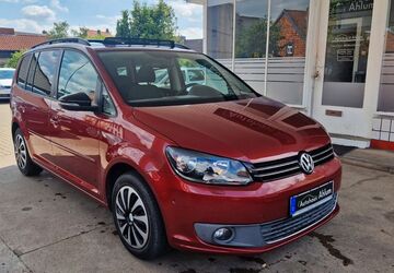 VW Touran 149.987 km 11.399 &euro; Wolfenbüttel 38302