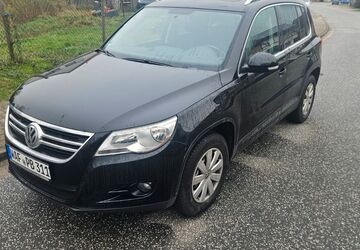 VW Tiguan 213.000 km 4.999 &euro; Dahlum 38170