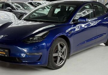 Tesla Model 3 121.000 km 22.990 &euro; Peine 31226