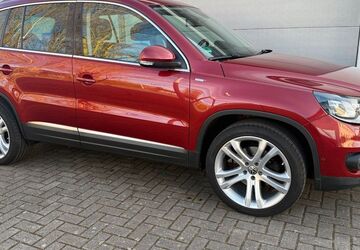 VW Tiguan 171.500 km 12.500 &euro; Braunschweig 38126