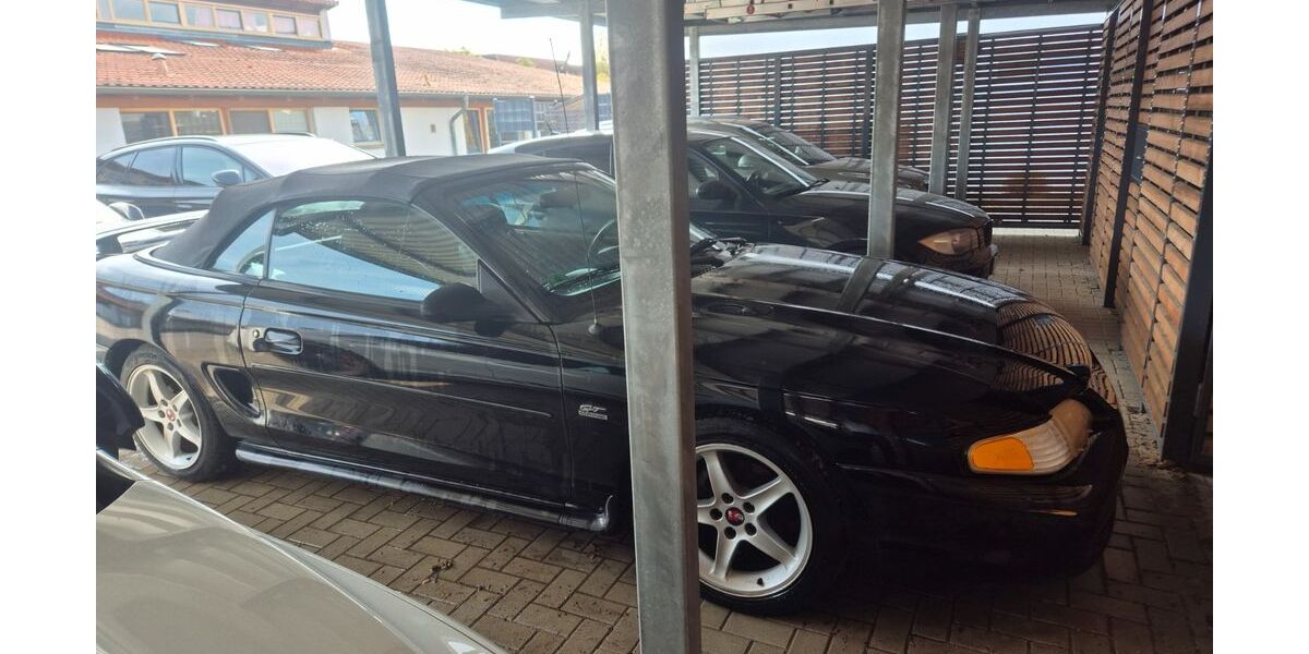Ford Mustang 93.000 km 17.500 &euro; Wolfenbüttel 38173