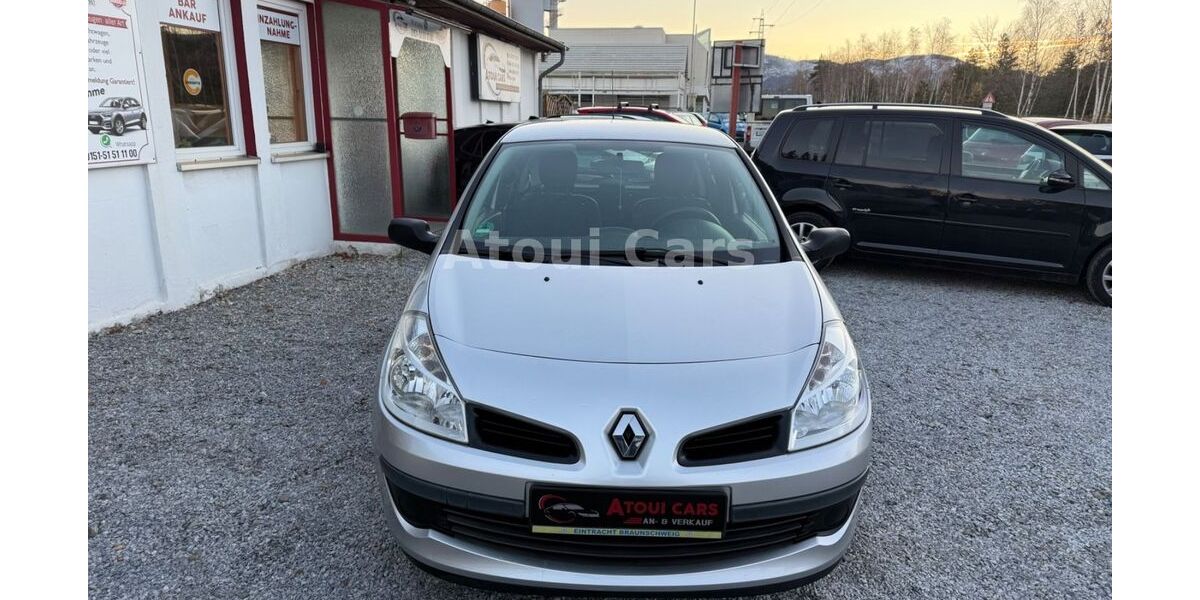 Renault Clio 108.704 km 2.399 &euro; Goslar 38644