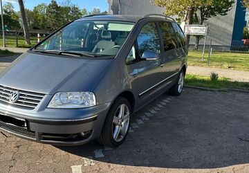 VW Sharan 250.000 km 4.900 &euro; Braunschweig 38120