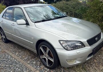 Lexus IS 200 257.000 km 2.750 &euro; Wolfenbüttel (Halchter) 38304