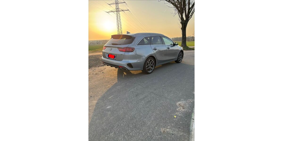 Kia ceed / Ceed 92.000 km 14.450 &euro; Kissenbrück 38324