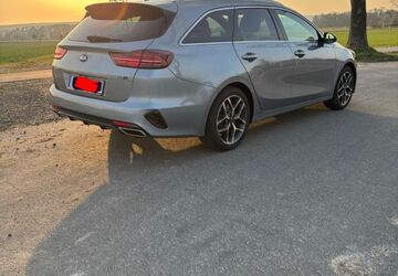 Kia ceed / Ceed 92.000 km 14.900 &euro; Kissenbrück 38324