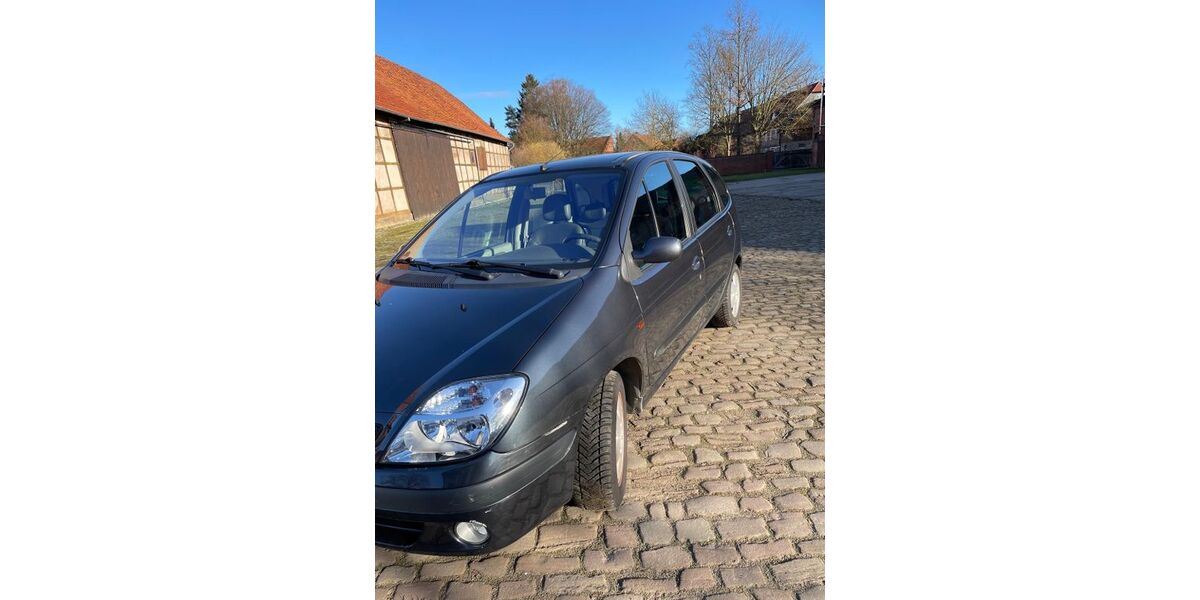 Renault Scenic 131.713 km 1.500 &euro; Cremlingen 38162