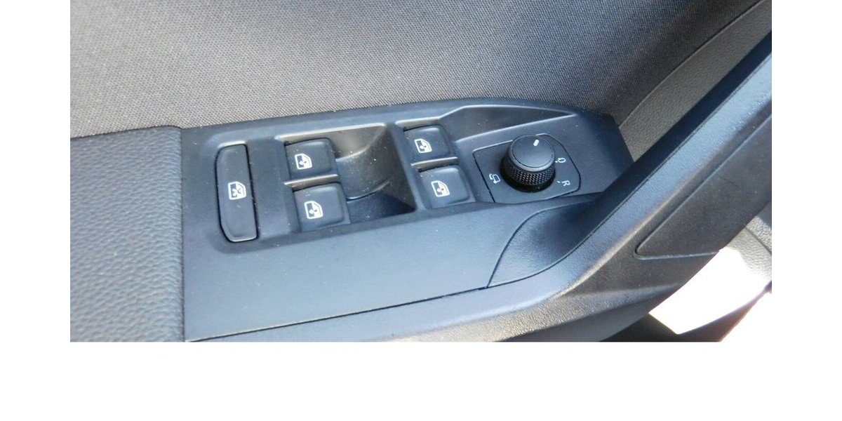 Seat Arona 1.0 FR-Line TSI BMT Navi Klima Alu 9.600 km 17.990 &euro; Vordorf 38533