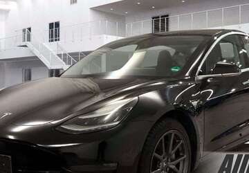 Tesla Model 3 64.950 km 23.990 &euro; Schöningen 38364