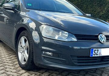 VW Golf 205.000 km 8.899 &euro; Salzgitter 38226