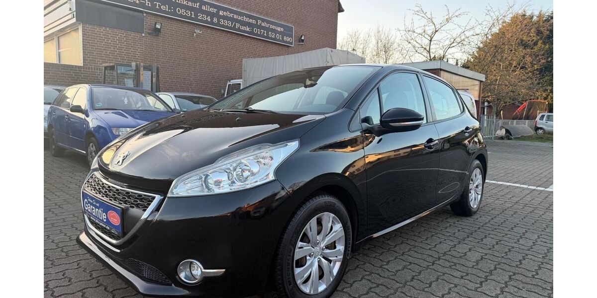 Peugeot 208 95.116 km 4.500 &euro; Braunschweig-Rühme 38112