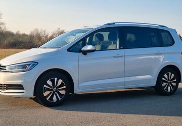 VW Touran 24.633 km 29.590 &euro; Wolfenbüttel 38300