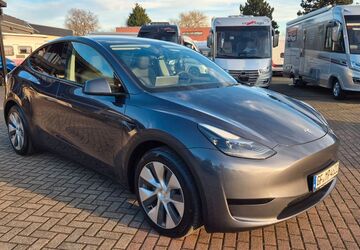 Tesla Model Y 14.500 km 34.990 &euro; Lagesbüttel (Braunschweig) 38179