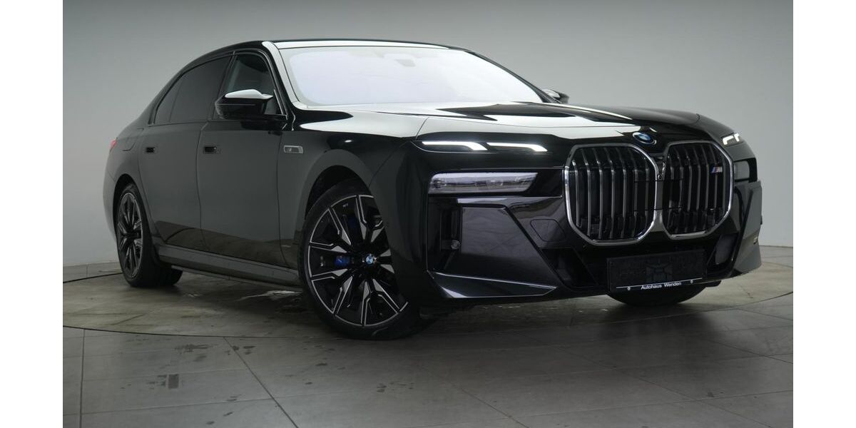 BMW i7 40.000 km 97.990 &euro; Braunschweig 38110