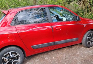 Renault Twingo 82.000 km 7.799 &euro; Peine 31224