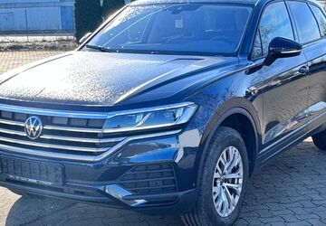 VW Touareg 40.494 km 43.990 &euro; Braunschweig 38122