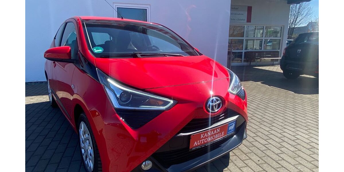 Toyota Aygo (X) 61.000 km 8.990 &euro; Goslar 38644