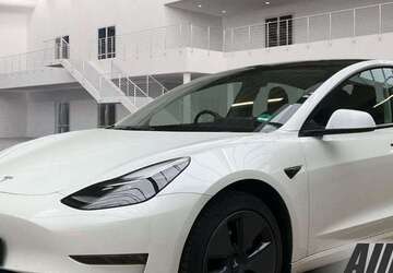Tesla Model 3 38.750 km 30.750 &euro; Schöningen 38364