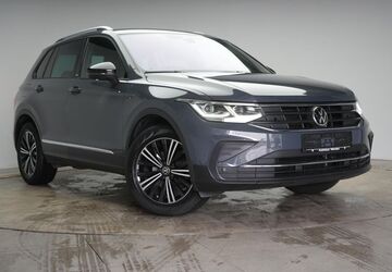 VW Tiguan 64.000 km 23.990 &euro; Braunschweig 38110