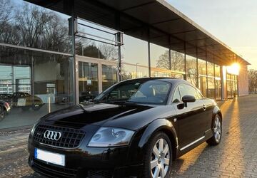 Audi TT 220.000 km 10.250 &euro; Wolfenbüttel 38304