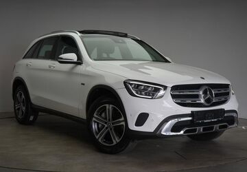 Mercedes-Benz GLC 300 96.000 km 31.990 &euro; Braunschweig 38110