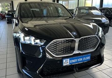 BMW iX2 25.675 km 41.300 &euro; Salzgitter 38228