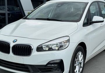 BMW 216 165.227 km 12.990 &euro; Braunschweig 38122