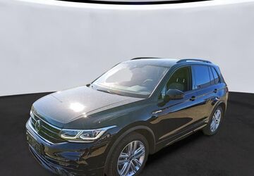 VW Tiguan 128.488 km 29.990 &euro; Braunschweig 38122