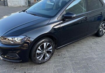 VW Polo 68.739 km 14.379 &euro; Braunschweig 38120