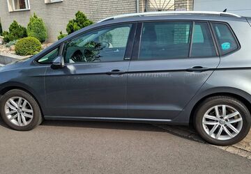 VW Golf Sportsvan 29.650 km 17.700 &euro; Peine 31226