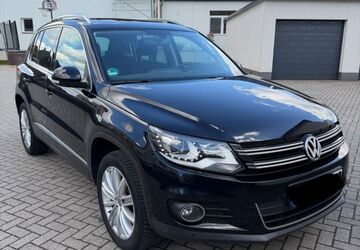 VW Tiguan 176.296 km 11.900 &euro; Salzgitter 38229